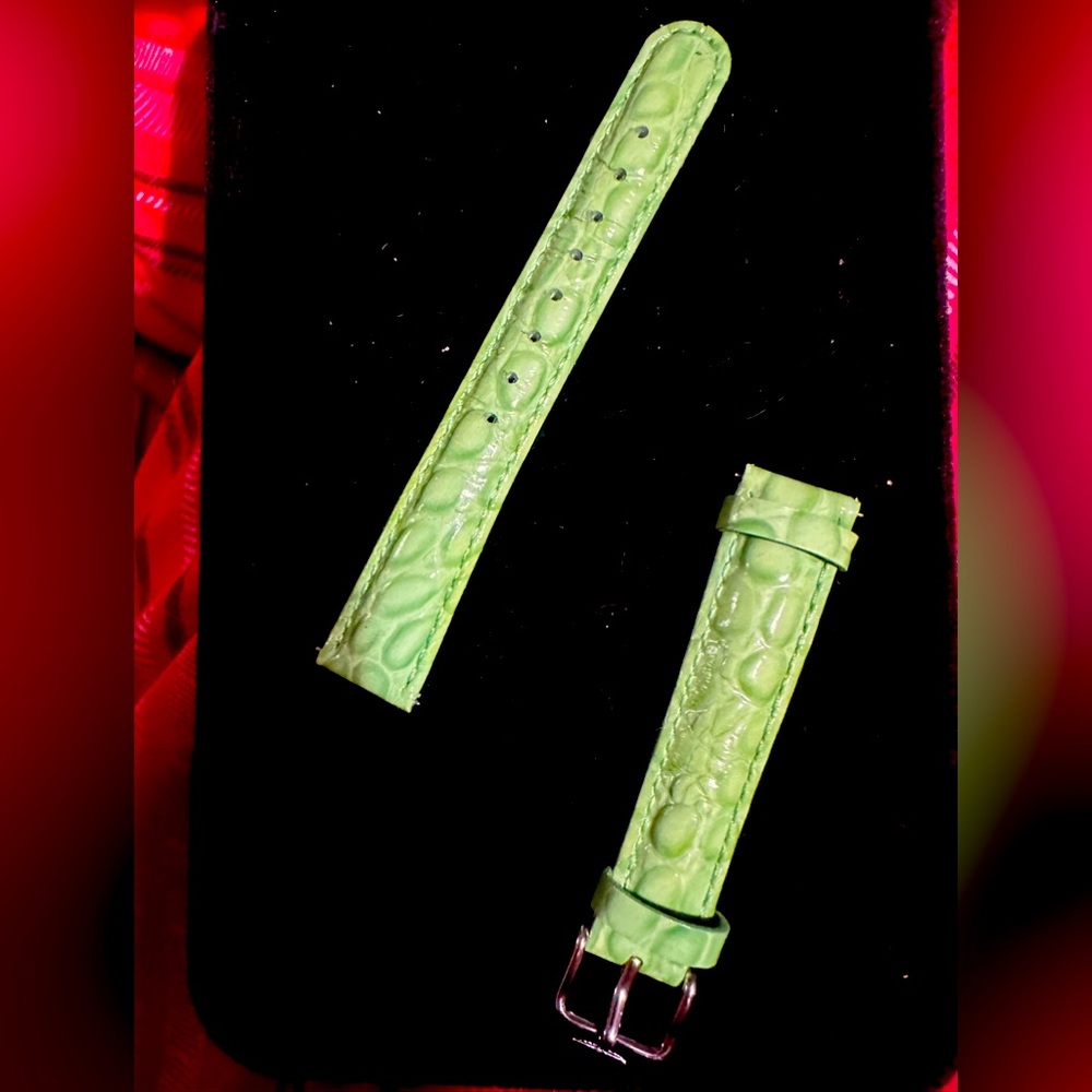 INVICTA BRIGHT GREEN LEATHER STRAP FOR WATCH. NEW. LIME GREEN.